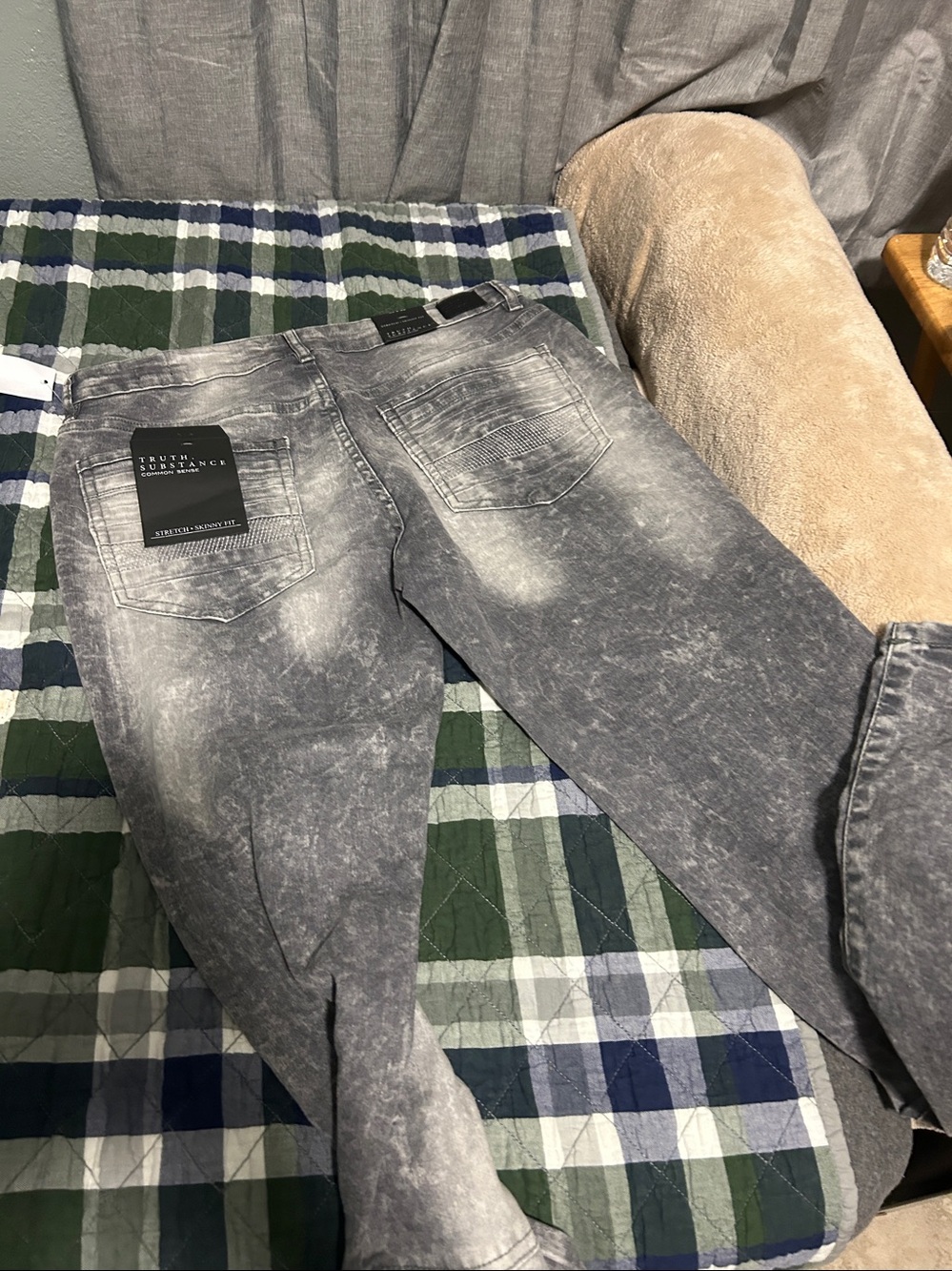 Pants - Picture 2 of 4